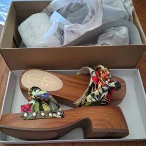 Jessica Simpson Wood Clogs. Tropical Multi Lily of Jungle Matte. size 6M